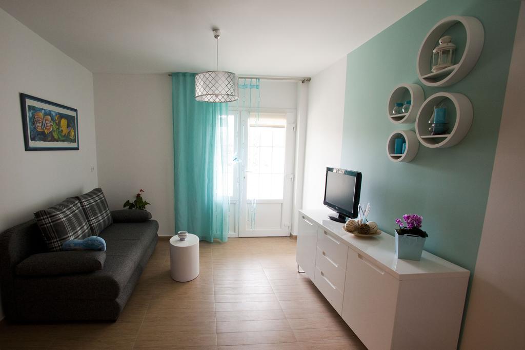 Apartments Marija Vrbnik Exterior photo